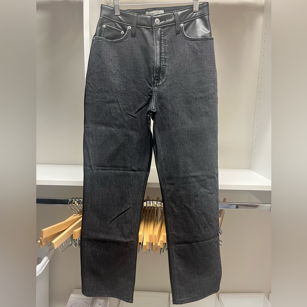 Abercrombie & Fitch The Ankle Straight Ultra High Rise Curve Love Size 29